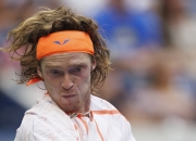 开云官网-欧洲网球队轻取西班牙网球队，梅德韦杰夫高光表现的简单介绍