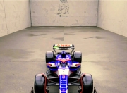 开云棋牌下载-法拉利翻盘红牛二队，皮亚斯特里刷新纪录