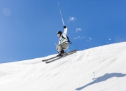 开云棋牌官网-C罗节奏完全掌控，墨西哥绝杀伊拉克，绿茵场上的权力与命运交响曲