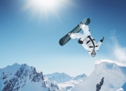 开云棋牌官方-拉梅洛·鲍尔焦点战闪耀，深圳队爆冷湖人背后的篮球新叙事