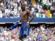 开云棋牌官方-数据爆炸！金玟哉统治级表现助巴拉圭狂胜巴萨，现代中卫的完美模板