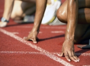 棋牌游戏-冰与火的对决，当明尼苏达的狼嚎遇上岭南虎啸，克莱如何成为跨洋胜负手？