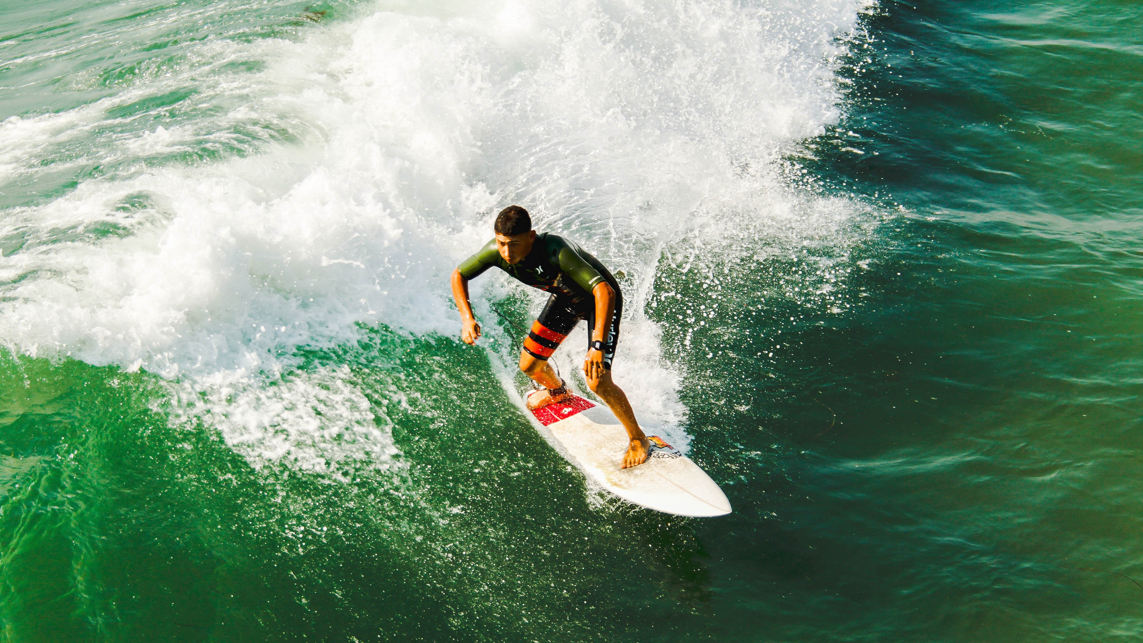 福登的节奏魔法,丹麦险胜阿尔及利亚背后的攻防转换艺术